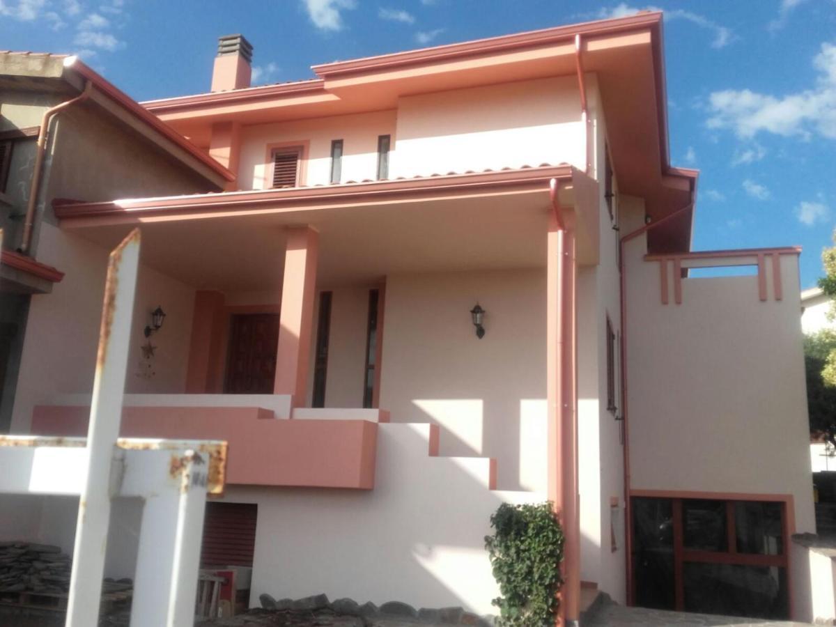 Asherat B&B Carbonia Luaran gambar